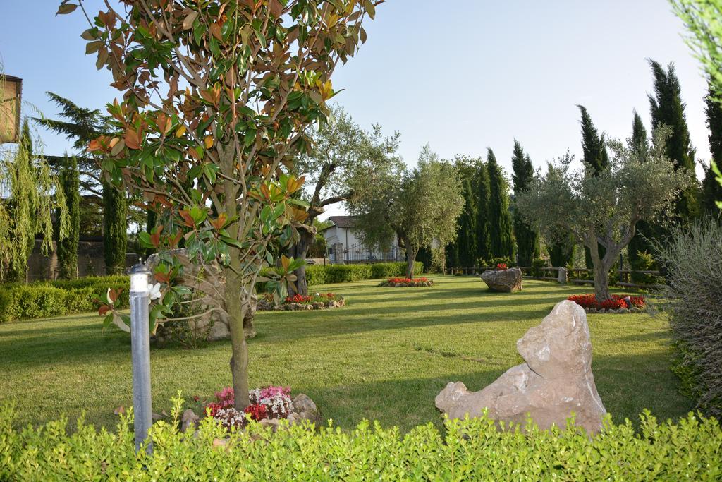 Pinus Rooms Беневенто Экстерьер фото