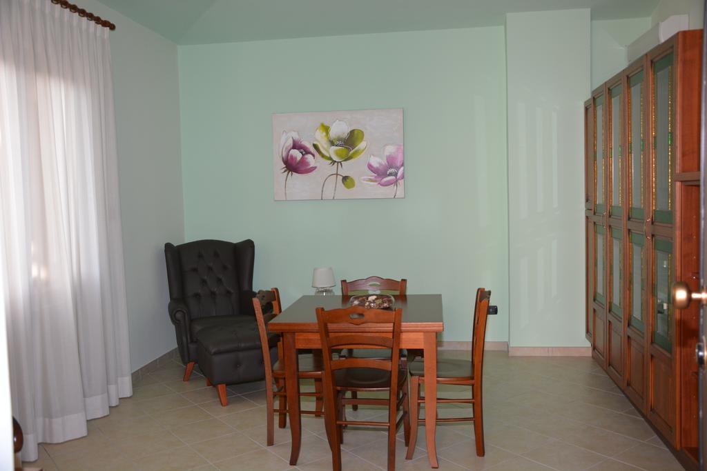 Pinus Rooms Беневенто Экстерьер фото